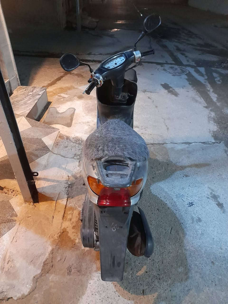 ماطور نحلة للبيع محرك نضيف تايرات جدد كهربائية كلها شغاله سلف شغال ماطور نشط 325 وبي مجال 
***********
***********
