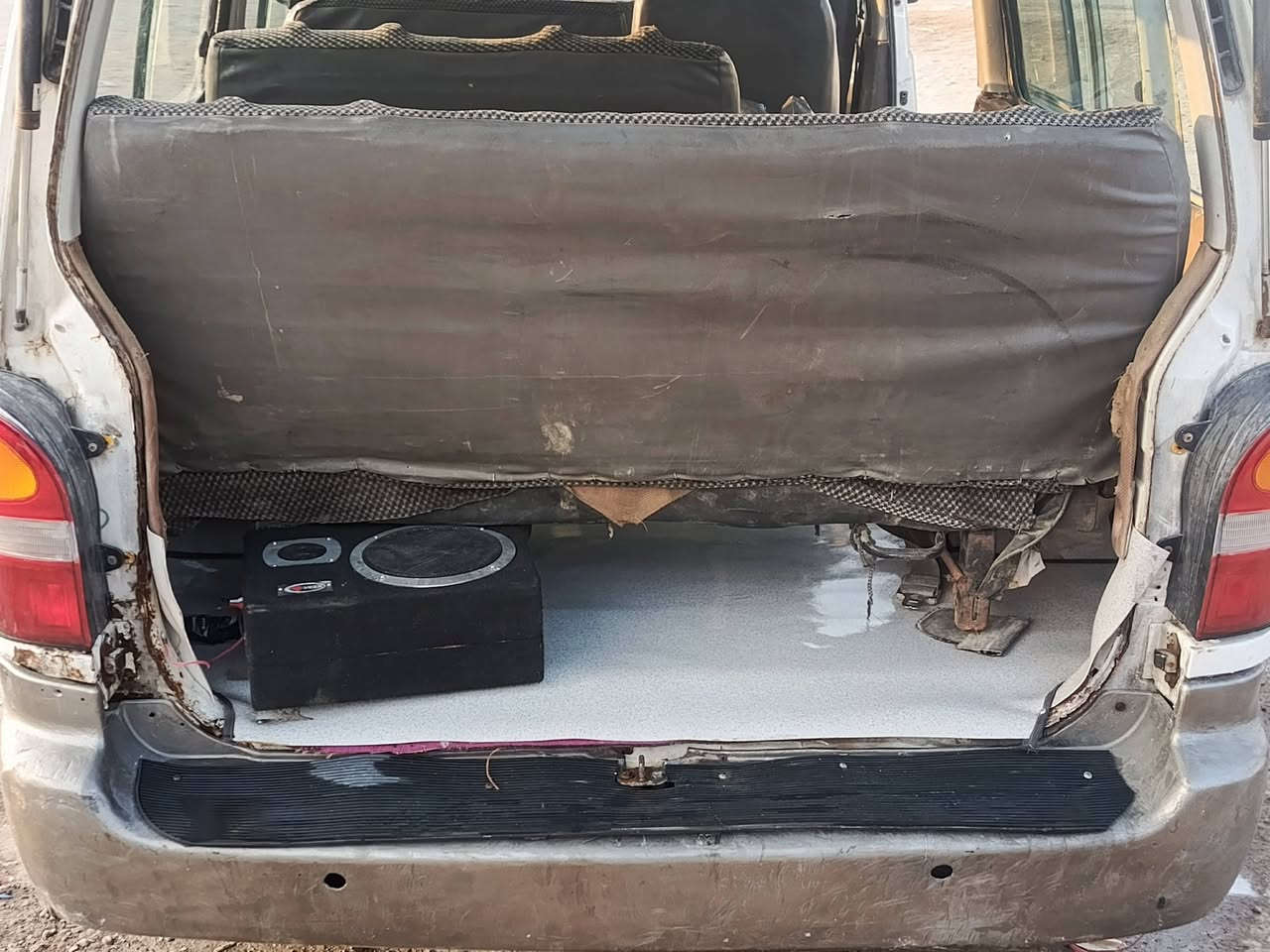 سلام عليكم كيه بريحو موديل 1996سياحي السياره جاهزه من حداديه كير مكينه عل الشرط لا بخار ولا تنقيص سنويه لل27 السعر 43وبيه مجال مكانه نجف ابو صخير ***********
