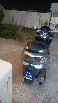 دراجه 09للبيع مكفوله 7نمر خير من الله محرك مكفول ونضيفه تجي تشوف وتاخد...