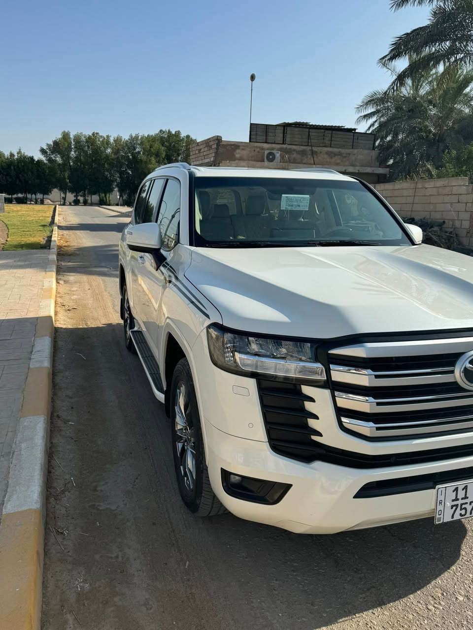 لاندكروز للبيع 2022 ساز .ماشيه 65 الف . رقم بغداد السياره مكفوله كفاله عامه   ما عدا شبر بارد بل جنطه السياره استعمال السياره جداً قليل سياره ثانويه . السعر 62 الف دولار يعني 6 شدات و20 ورقه 
للتواصل 
***********
