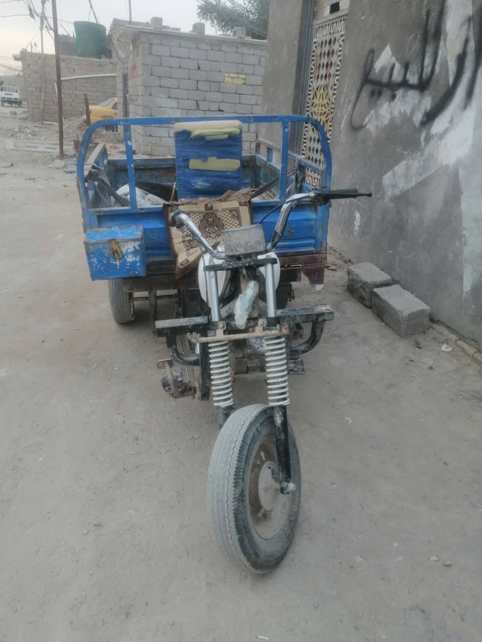 سلام عليكم ستوته البيع ادوات لئن وراق ماموجوده 2009المكين برقي مامفتوح بيه سعر 850وبيه مجال
***********
