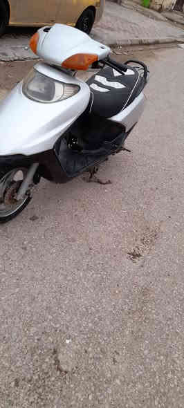 السلام عليكم 
دراجه سبيسي ماليزي للبيع 
كهربائيات تايرات دبلات شغالات 
ماعوزها شي جاهزه 
كوت حي الجهاد 
ب ٣٠٠ وبيها مجال 
للاستفسار الاتصال على 
***********
