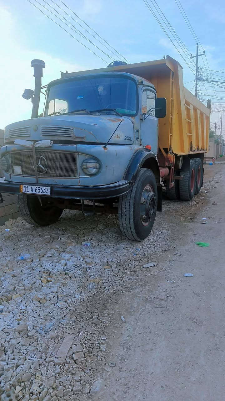 السلام عليكم اقجم للبيع 79 محدثه مجموعه مان مكينه و كير 90 مكفولات للاستفسار اكثر ***********/ *********** مكان السيارة بغداد النهروان
