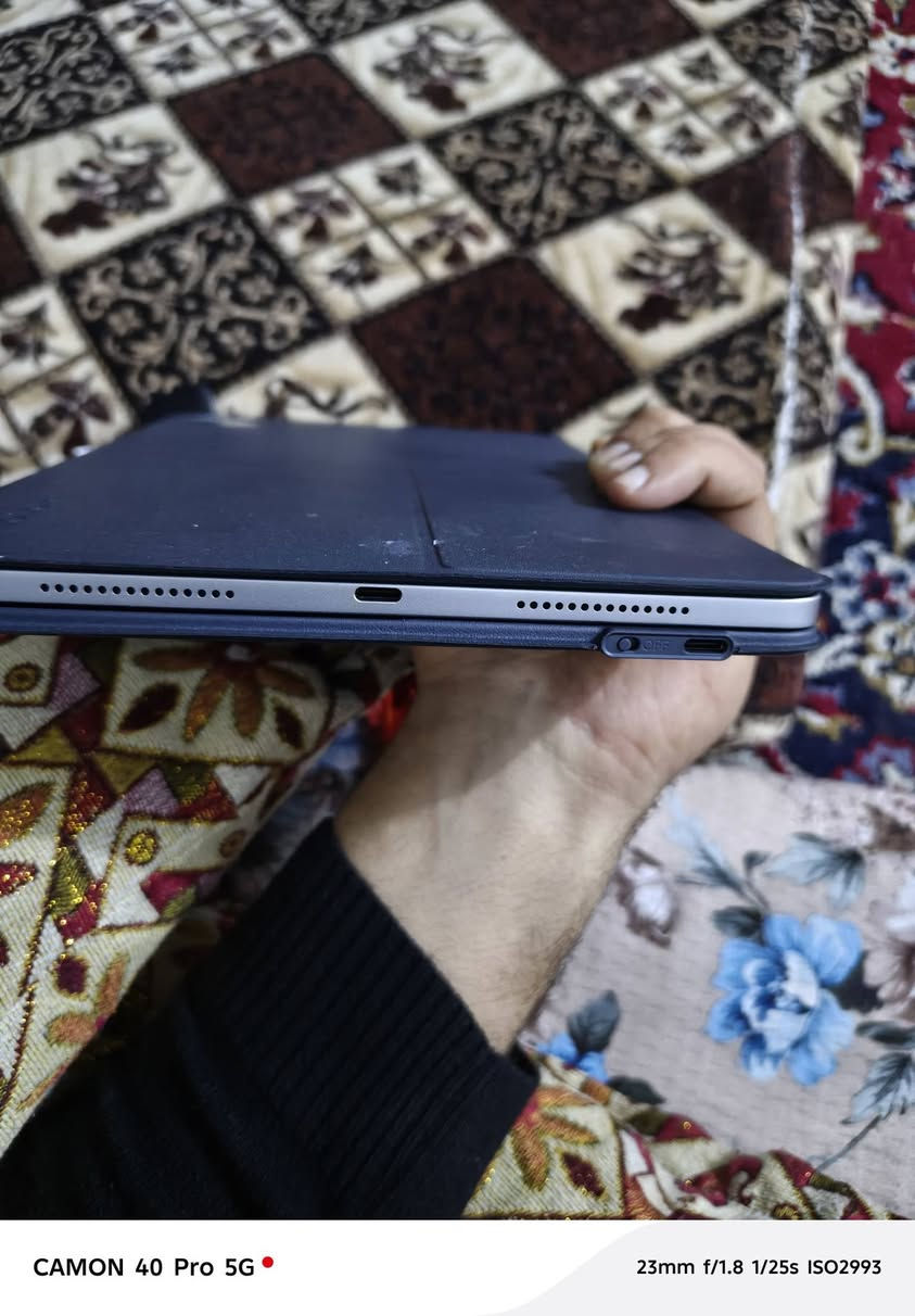 سلام عليكم ورحمة الله وبركاته 
للبيع باد عشره استخدام قبل 8 ايام من اخذته 

نضافه 100ب 100
سعر 
400
وبيه مجال 
الله شاهد اني اخذته 460
ذاكرة 
256


**إذا كنت صاحب هذا الإعلان وتريد حذفه لأي سبب، رجاءا أرسل رسالة إلى الدعم الفني**