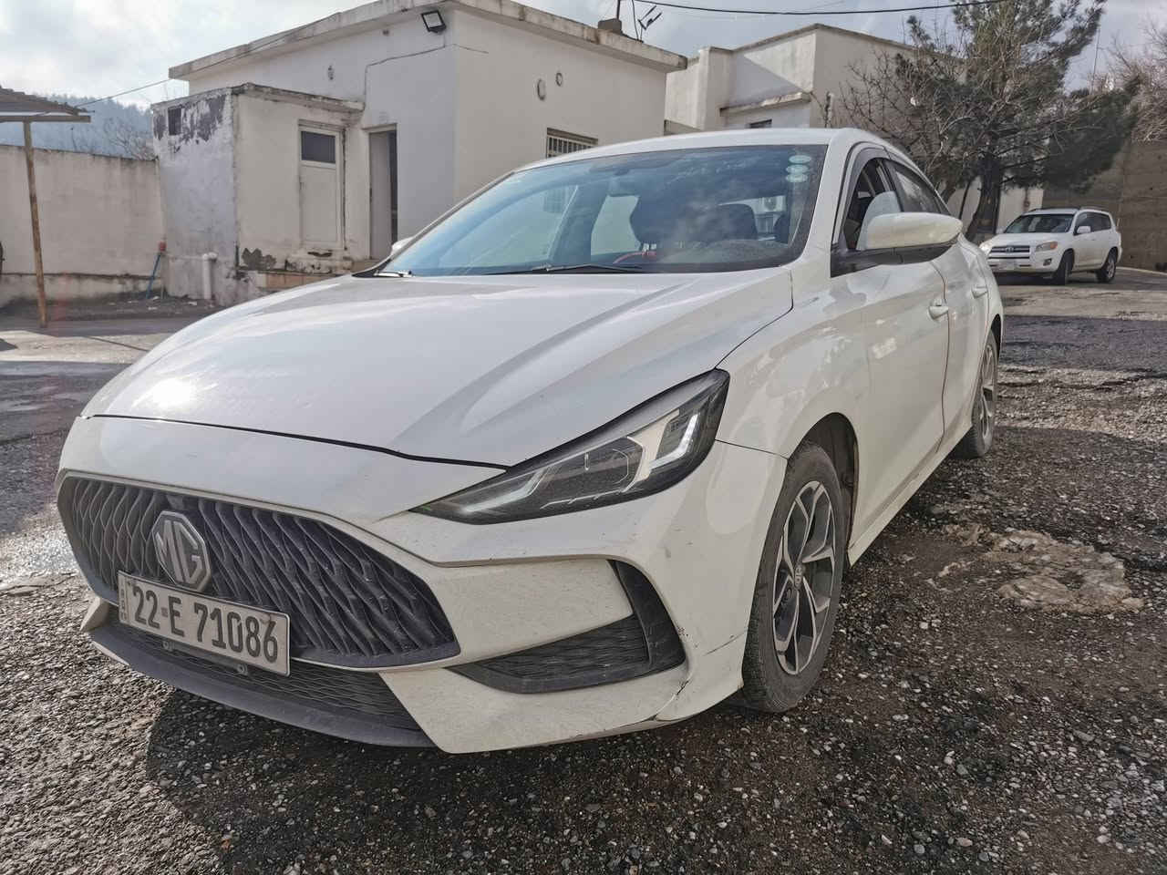 MG  GT گێڕ تۆماتیک
مۆدیل 2022 ناو کرێمی 
   فولە تەنها سڵایت نیە
سبوغی نیە یەک تعدیلی گچکە
 تەنهادوو قۆپی هەیە
17 وەڕەقە غڕامەی لەسەرە
نرخی 106  مەجال
***********
