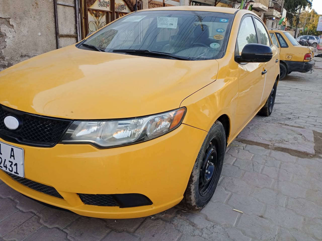 السلام عليكم فورتي موديل 10وارد امريكي مكينه 2000كير ومكينه خير من الله تحكم ستيرن اشاير بل مري تبريد شغال شواصي لغود مكفولات السعر 85 الرقم ***********
