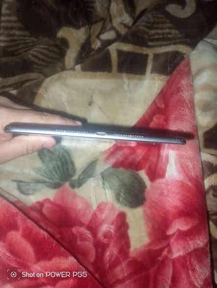 ايباد تسعه ذاكره 64 وياه غراض كامله ماعده شاحنه كيبل موجود نضافه 80بالميه سعره 170 او بي مجال مكاني ‏‪***********‬‏كربلاء الحر متواجد على الخاص رقمي
