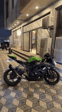 سلام عليكم 
كاوسكي 2011
جديده كلش مطالعه دراجه
كفاله عامه 
كاربون فايبر +كزوز بروكس+دوسات رياضيه 
رقم تحويل ثاني يوم
مكاني البصره الطويسه
سعر ٤٥
***********
