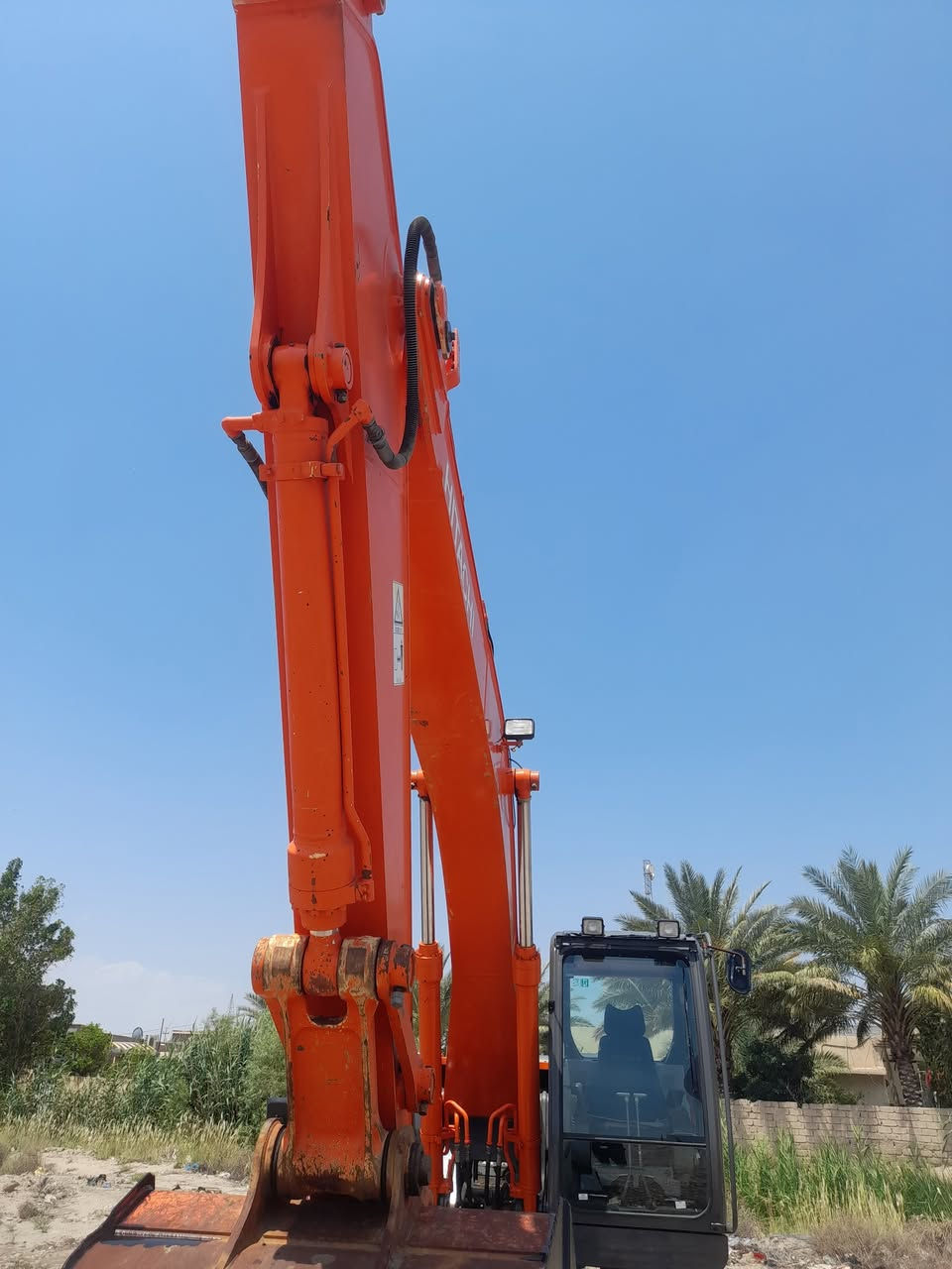السلام عليكم، للبيع زت ثري مديل 14 شاصي 25 اعلى شاصي مكفوله كفاله عامه عدا نص ثگاله رش مامدوده عليهه صبانه كله عل بلاد والنضيف مبين،،للاستفسار والسعر، *********** العنوان واسط
