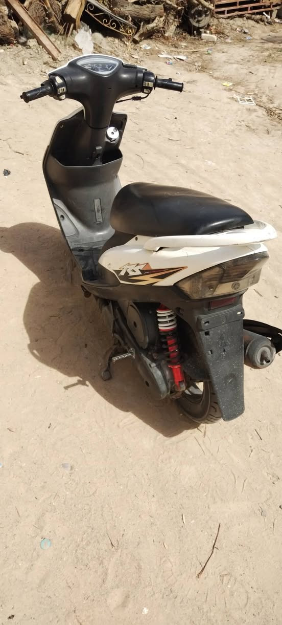 سلام عليكم ماكس عدله دراجه بلاديه كهربائيات كلها شغاله سعر٨٥٠ مكاني بصره كرمت علي الشراي يتصل ***********
