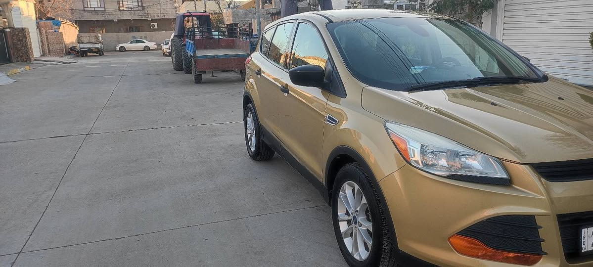 ڤۆڕت اسکیپ مودیل 2014 شەریکەی نیڤایە سفری ئیرەیە مەکینە 2.5 بێ تۆڕبۆیە  ساردو بۆیاخیشی نییە سەیارەکە زۆر تازەو جوان ماوەتەوە بە ناوی خۆمەوەیە ڕەقەم وسەنەوی تازەیە گیڕو مەکینەی بەشەرت نەکراوەتەوە 
سیعری / 105$ معامەلەیە برایانە *********** السليمانية, العراق
