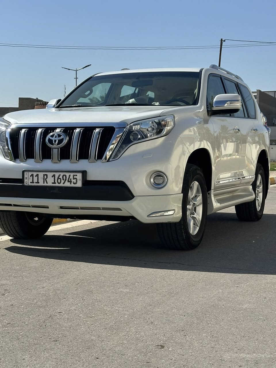 السلام عليكم برادو 2016 ساز محرك 6سلندر  فتحة كشنات كهرباء تشغيل بعد لايت اسود ماشية 170الف قابل للزيادة سونار مرفق مع الصور رقم بغداد دولي بأسمي السعر 330$بيها مجال بسيط غير متواجد ع النت الشراي يتصل ***********
