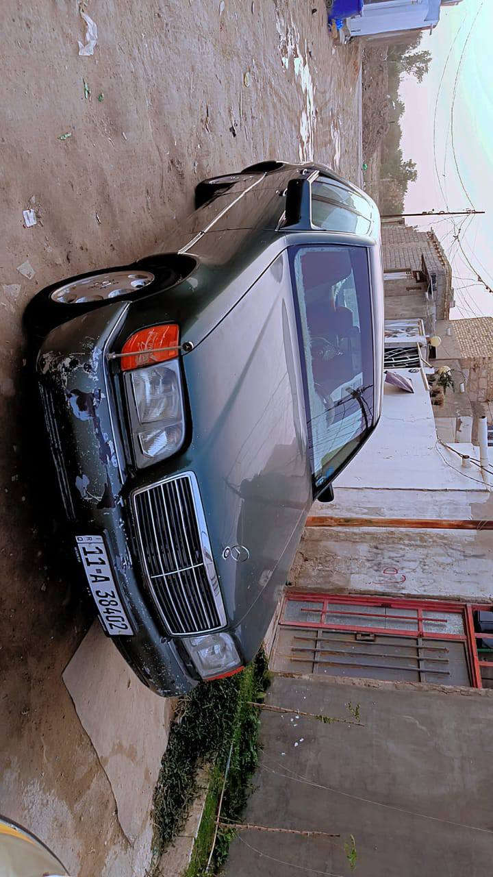 السلام عليكم  مرسيدس شبح للبيع موديل 93 رقم دولي باسمي سياره محوره كير مكينه ديفورالكبير رقم بغداد سعر سياره 50 ورقه وبي مجال العنوان النجف الاشرف ***********
