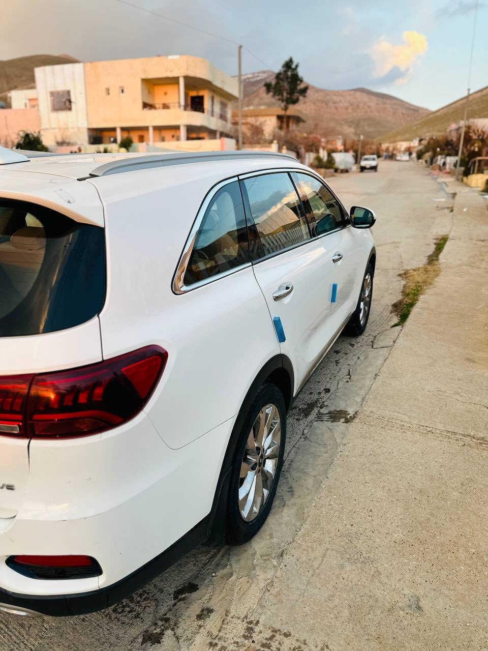 سورينتو للبيع وارد خليجي 
V6
ماشيه 174
رقم بغداد
7 راكب 
بيها باب الخلفي جه اليمين مبدل بلادي 
تدفئه تبريد فووول
تخم تاير جديد 
سنويه باسمي تحويل ثاني يوم 
مكاني بغداد
السعر اتصل عله الرقم :
***********
