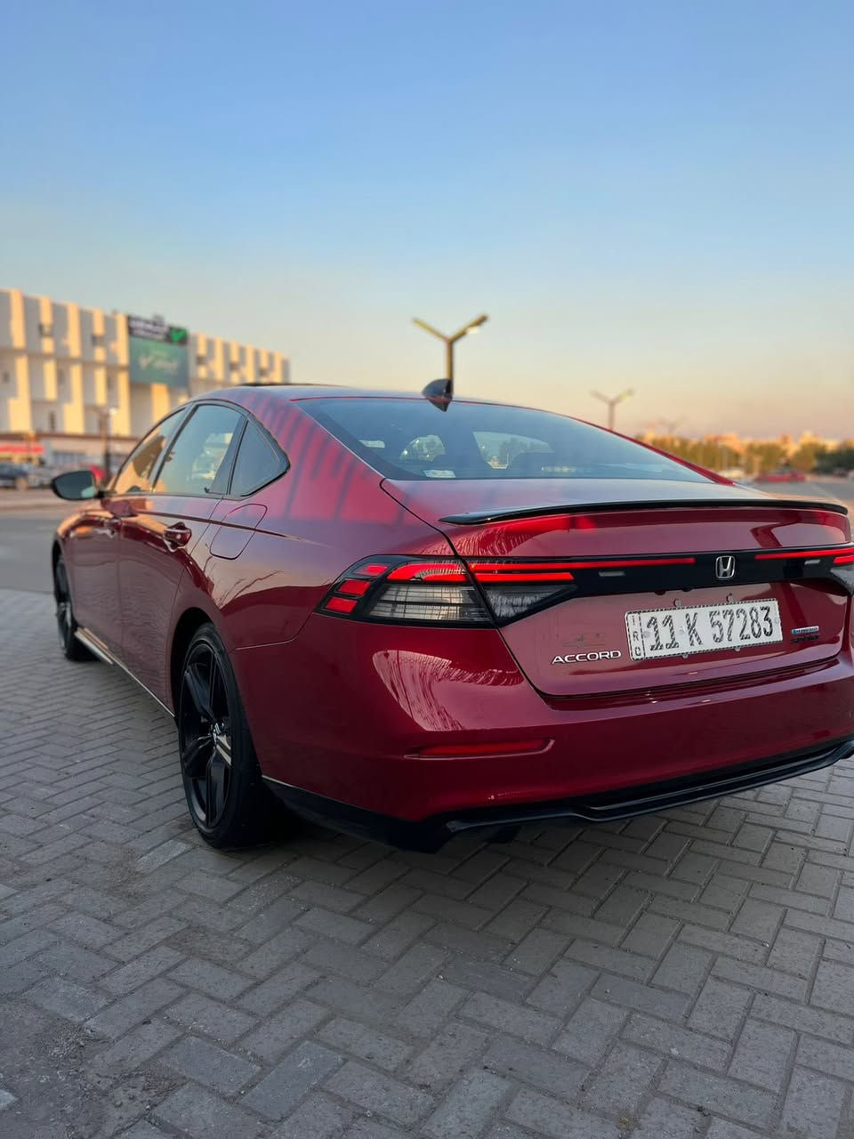 سلام عليكم
هوندا  أكورد 
هايبرد(Hybrid)
مديل 2023 
رقم بغداد دولي ب اسمي 
حادثه: فقط بنيد بدون شاصي بدون دواخل
موصفات؛
فئة سبورت (sport) 
فول موصفات اعلى فئه 
• مكينه 2000
• شاشة كبيرة كار بلي+ اندرويد 
• بصمة تشغيل وابواب
• ⁠فتحة سقف
• كاميرا خلفية 3 انظمة
• كرسي كهرباء
• ⁠خزن ميموري   
• مري هيتر ونقطة عمياء
• مانع تصادم
• تحديد مسار
• شفتات بالستيرن
• مثبت سرعة
• مانع انزلاق
• دخول ذكي 
• إنارة ترحيبية
• هاندبريك كهرباء
• ⁠جنح خلفي رياضي ( sport)
•لايت عدسات زينون
• نظام اوتو لايت Auto
• لايت العالي زنون
• حساسات مطر 
• حساسات دخول الإنفاق
• حساسات ضغط هواء الإطارات
• أوامر صوتية 
• 3 أنظمة قيادة (eco, ev, sport)
• ⁠سعر 188$ وبيه مجال بسيط
• ⁠مكان سيارة : بغداد
• ⁠للاستفسار: ***********
