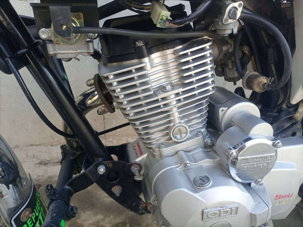 اللبيع يراني موديل 20سعر 550بي مجال عنوان سجاريه ***********(
