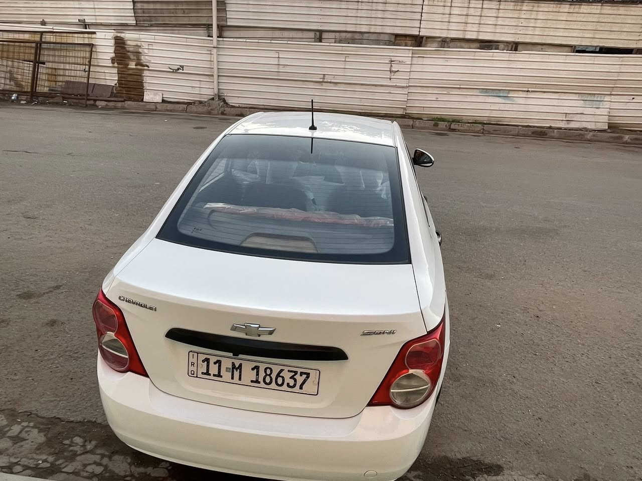 السلام عليكم للبيع فقط أفيو سونك خليجي استلام شركه موديل٢٠١٢ كير اوتماتيك ٦ نمر محرك ١٨٠٠ رقم بغداد انكليزي الجديد السياره صدر جديد محرك  كير خير من الله ويل كب رياضي تخم تاير جديد شاشه تاب نضام كار بلي بيها ٣ قطع صبغ اثر طخات بسيطه بدون حادث وبدون ايرباك شرط شواصي ودواخل كفاله عامه السعر ٦٧ مكاني بغداد وهذا رقمي ***********
