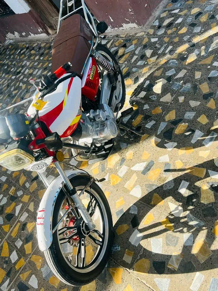 دراجه سيفان للبيع 
مديل 2024 مكفوله كفاله عامه 
دراجه خير من الله اوراق كامله 
مكان ديالى كنعان !
شراي اتصل ودلل _***********
