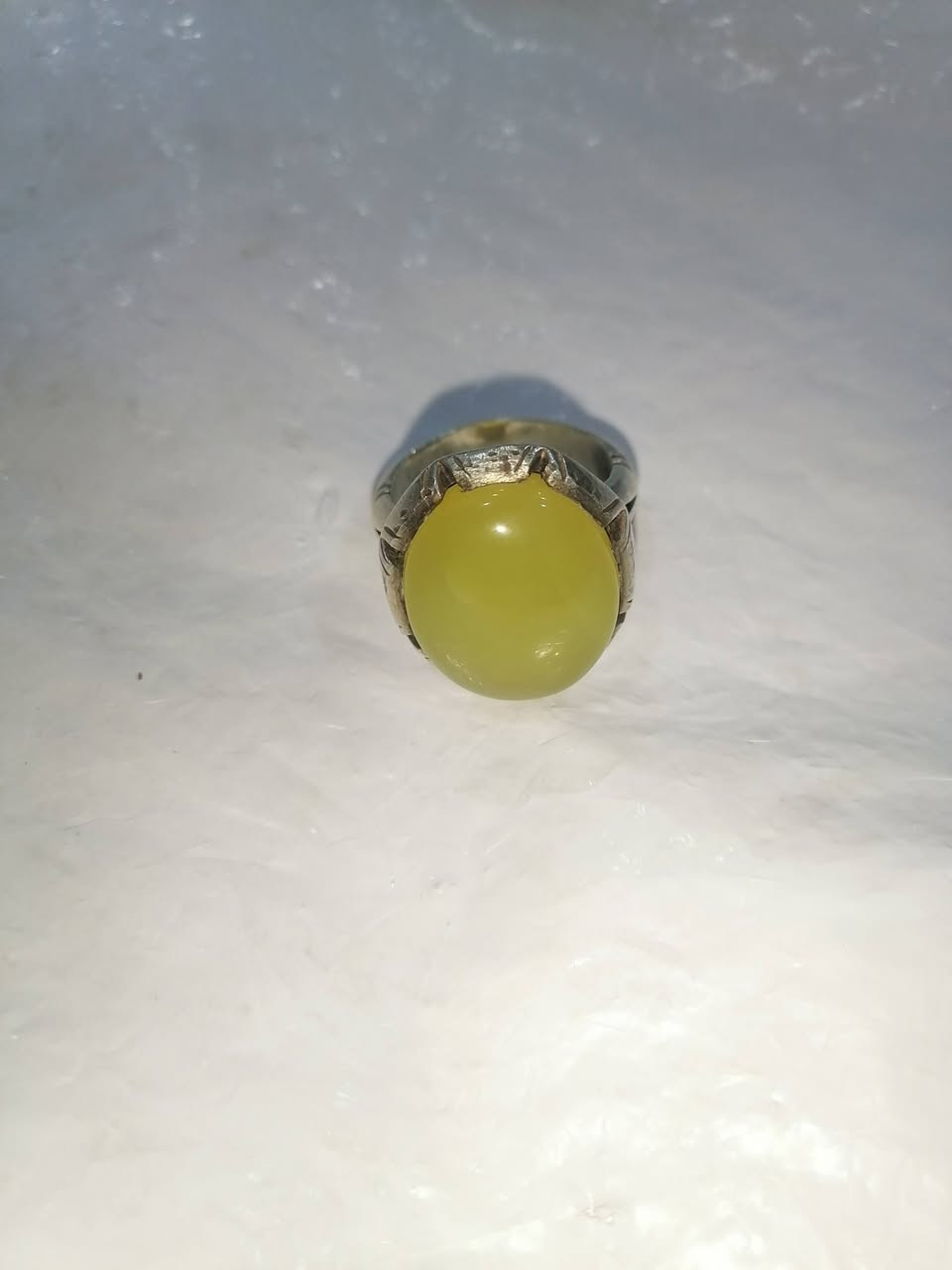 السلام عليكم هذا الخاتم عقيق يماني والفضه ثكيله سعره 50 الف والاحجار على خمسه


**إذا كنت صاحب هذا الإعلان وتريد حذفه لأي سبب، رجاءا أرسل رسالة إلى الدعم الفني**