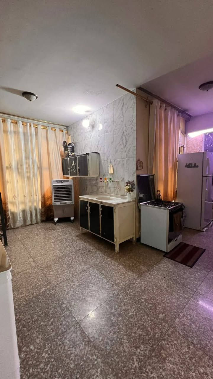 مشتمل طابق ثاني بلبلديات الصحفين ايجارها 400 قفل***********
