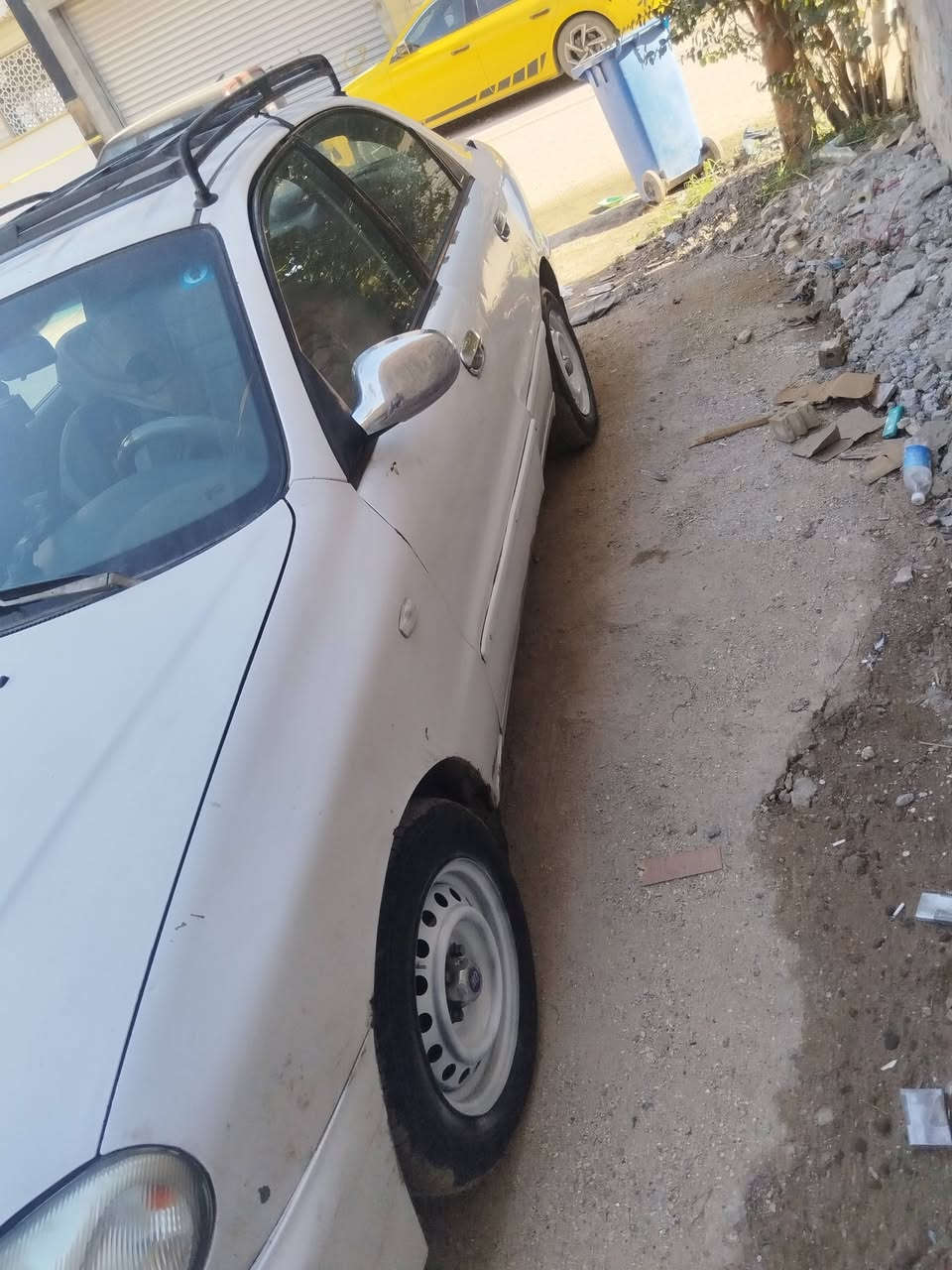 للمراوس بلكنزا
دايو لانوس محرك مفتوح 1600 موديل 2000
تفاصيل السياره
🫕  مكفولة من الصبغ
بيها طخات بسيطةو خياس بالباب الهلفي فقط 
🛞 تخم ويل 14 + تايرات جدد ماركة موهاكو
🪫 باتري جديد 74 امبير
❄️ تبريد ثلج
🔥 تدفئة شغاله.
صدر امامي خلفي منفوض
بطاين بوب. بعدهن بالجيس
4 جام كهربائي
السياره مغلفه داخل  عازل حراري
محرك و كير شرط الفحص بيها كير اوبترا يشك الكاع
4 سماعات و مسجل قابل للتزويد بدمام
كهربائيات كلها شغاله
سنوية باسمي  مكاني بغداد الدورة ***********
