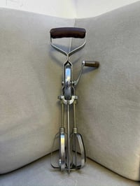 للبيع • توصيل مجاني • الكترونيات