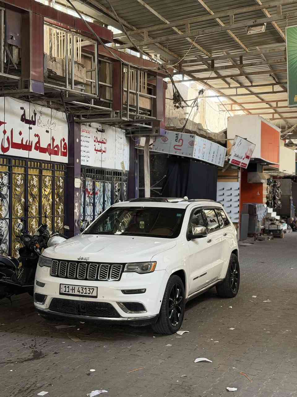 جيب سومت5.700
موديل 2018 سياره حادث موجود بلصور 
بأسمي تحويل ثاني يوم
سياره خير من الله باقي التفاصيل واتساب او اتصال
***********
مراوس او بيع عادي
