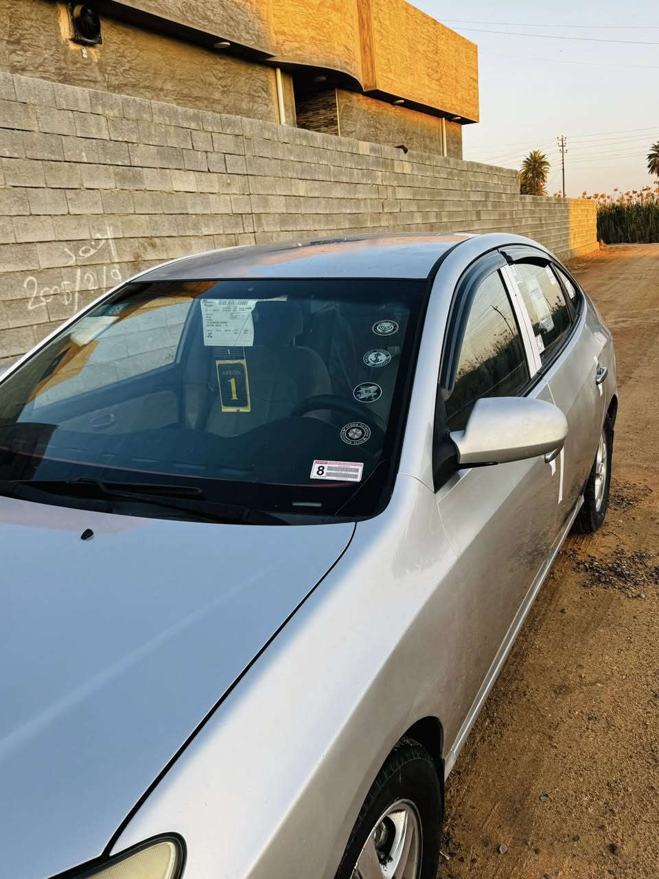 النترا موديل 2008 رقم أنبار دولي بسمي تحويل مباشر محرك جديد كير تخم تاير صدر تبريد ثلج تدفئه  داخل جديد شركه كهربائيات شاشه كامله مصبوغ حزام فقط بدون ضربه وبدون معجون فقط رش قماره وتكم بلاد سياره جديده مال جناي السعر ٨٧$ مكان السياره الأنبار الرمادي جويبه /***********
