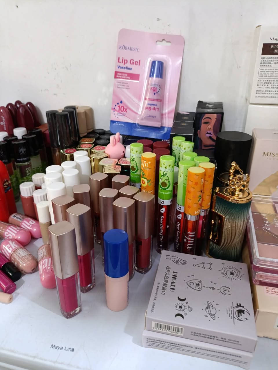 السلام عليكم   مكياج كوري عنوان المحل ابي غرق السوك مقابل مجمع الحسين الطبي مجاور  ابو الالبان فرع المخبز الاتصال *********** اهلا وسهلا يوجد توصيل
