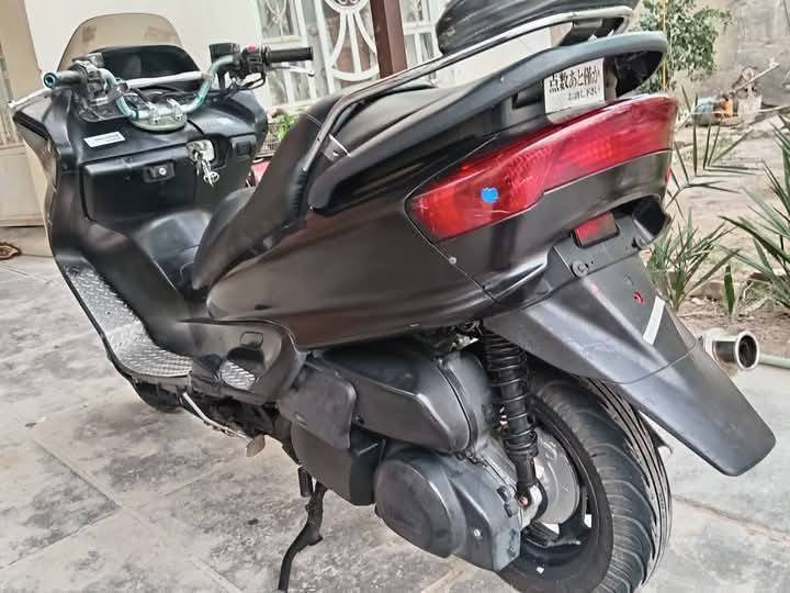 للبيع طافيه ما اعرف عطلها جفتت وبعده طافيه ماعرف سببه ابيعلك چوم حديد ***********
