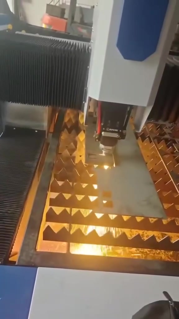 اختبار عملي مع العميل على قطع السماكات الكبيرة 🔥

أداء قوي، دقة عالية، وتشطيب احترافي حتى مع الألواح السميكة.
ماكينات FiberTech Egypt مصممة لتحقيق أعلى كفاءة وإنتاجية للمصانع وخطوط التشغيل.

⚡ اسأل الآن واستلم فوري
#فايبر_ليزر #قص_معادن #سماكات_كبيرة #ليزر_حديد #مصانع_مصر #FiberLaser #FiberTechEgypt


**إذا كنت صاحب هذا الإعلان وتريد حذفه لأي سبب، رجاءا أرسل رسالة إلى الدعم الفني**