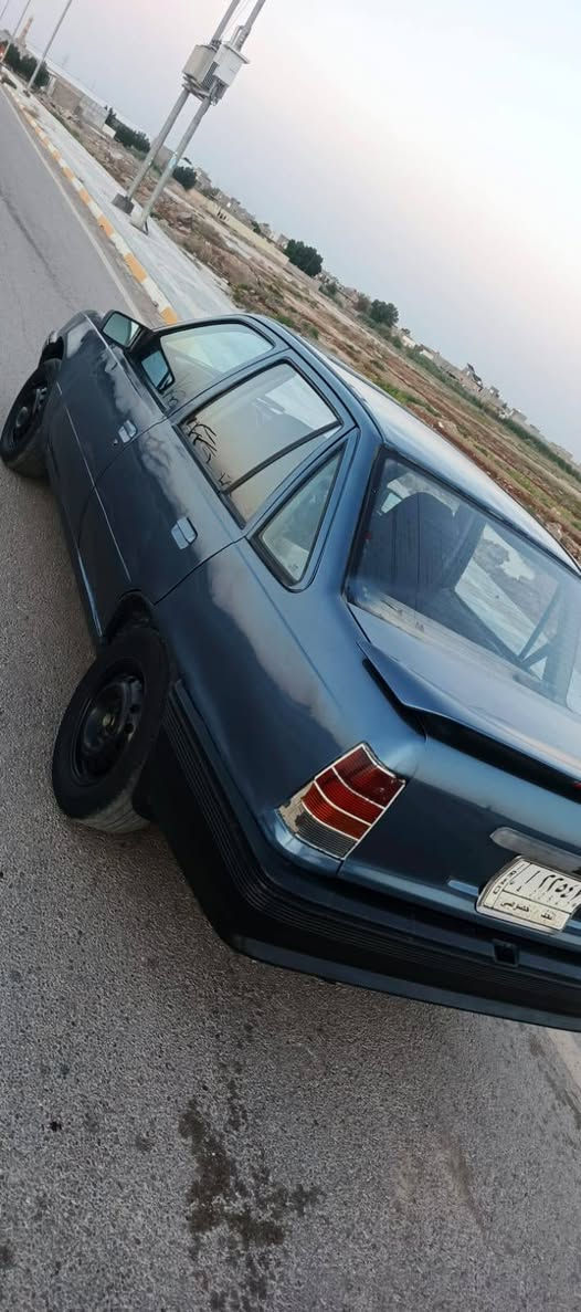 سلام عليكم وبل اكاديه موديل 88سياره جاهزه كير مكينه خير من الله حداديه نص ونص مكان سياه واسط نعمانيه سنويه ل29 راعيه بل كوت. سعر 18وبيه مجال  شرط لمداور تصل وبيك خير وتدلل ***********
