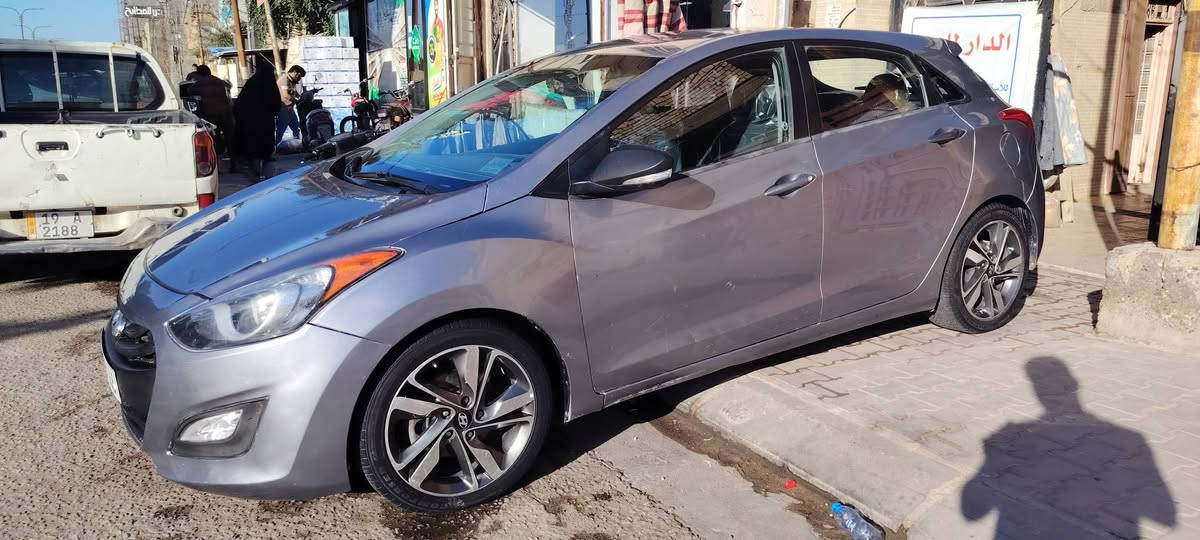 سلام عليكم
النترا Gt 2014  مكينه 2000 بدون ادونز
  بيه قطعتين مال امريكه جاملغ وبنيد وباب ملاون فقط  رقم بغداد انكليزي ابسمي  مكانه كربلاء
***********
