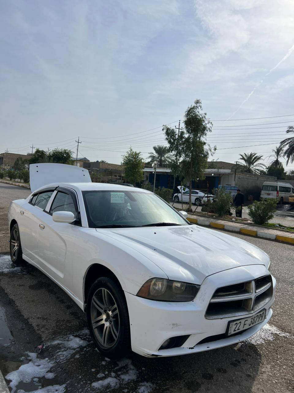 سلام عليكم جارجر البيع موديل 2012 مكفوله ما عده الجاملغ المامي مفتوح رقم السياره اربيل سنويه النتهاء الحد 28 تريد وكاله تريد تحويل سياره جاهزه حداديه تخم تاير كير جديد مكينه جديده سياره جاهزه على اخر حبايه خير من الله  مكان السياره ميسان المجر الكبير  الرقم ***********
