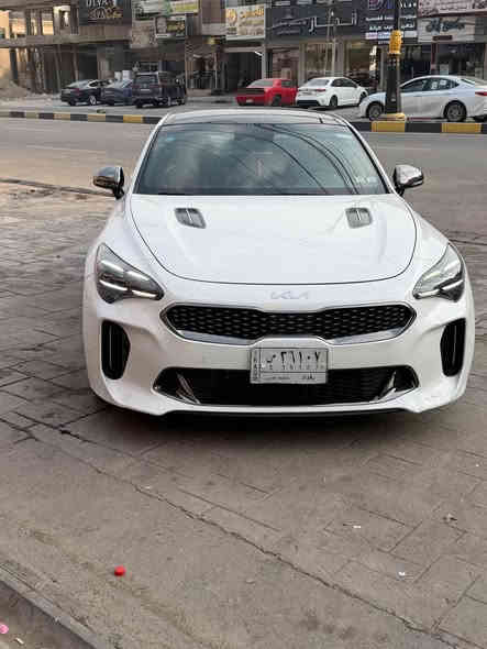 من رخصت الادمنيه الغوالي كيا ستينكر 2022 gt line السياره فول مواصفاة محرك 2500 تيربو السياره باب يسره صبغ والجاملغ الامامي الايسر مبدل نفس الون ماشيه 44 الف السياره كلش حلوه وجديده مراوس مع رياضي او بيع وسعرها هم حلو مكاني السيديه *********** بغداد
