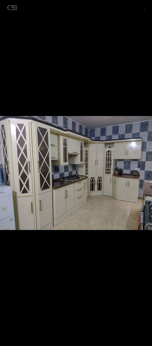 كاونتر للبيع نظيفه اخو جديد تفصال فوكه مرمر ادخل كاونتر طباخ ما مامستعمل تقربيا سبع امتار سعره ميلونين نهاية مليون 750
الرقم ***********
