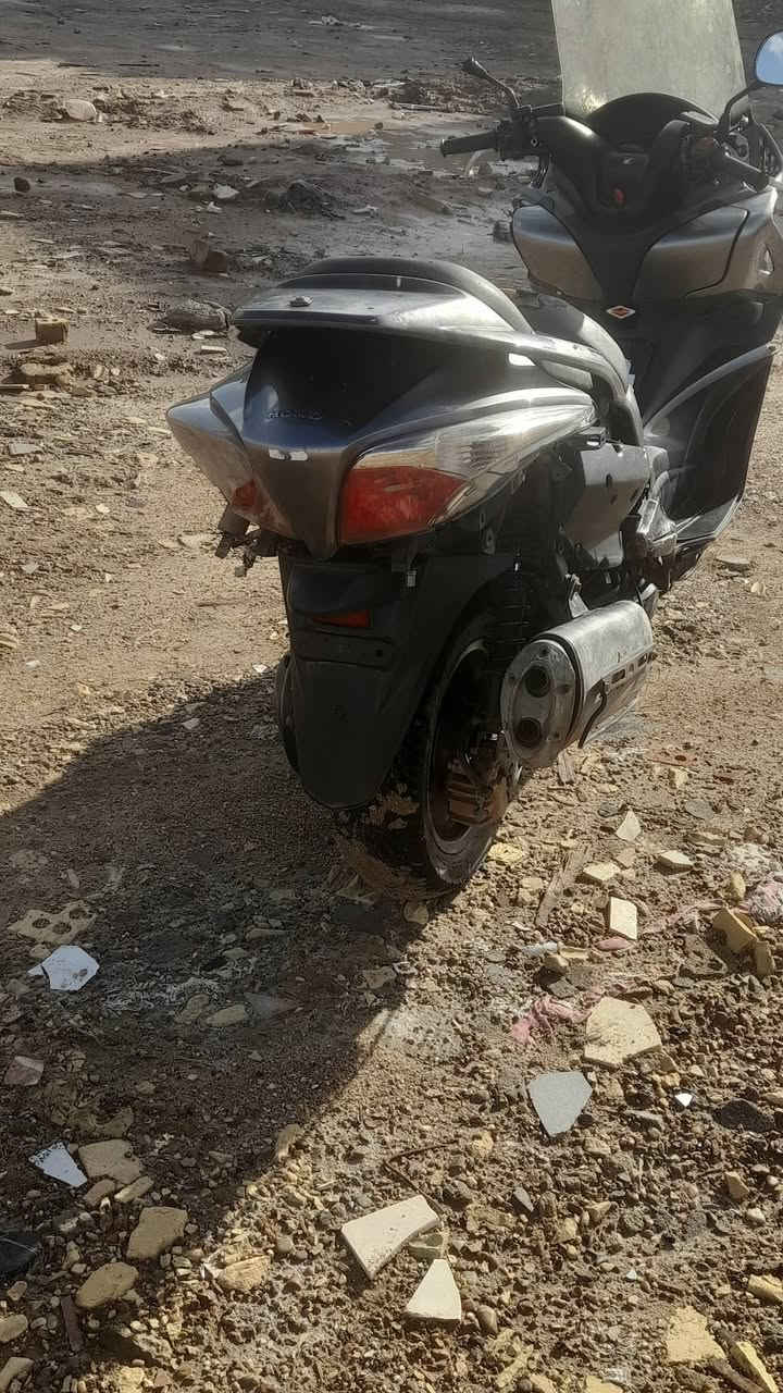 سلام عليكم دراجه سلفر ونج للبيع.           ٩٠٠.                   ***********
