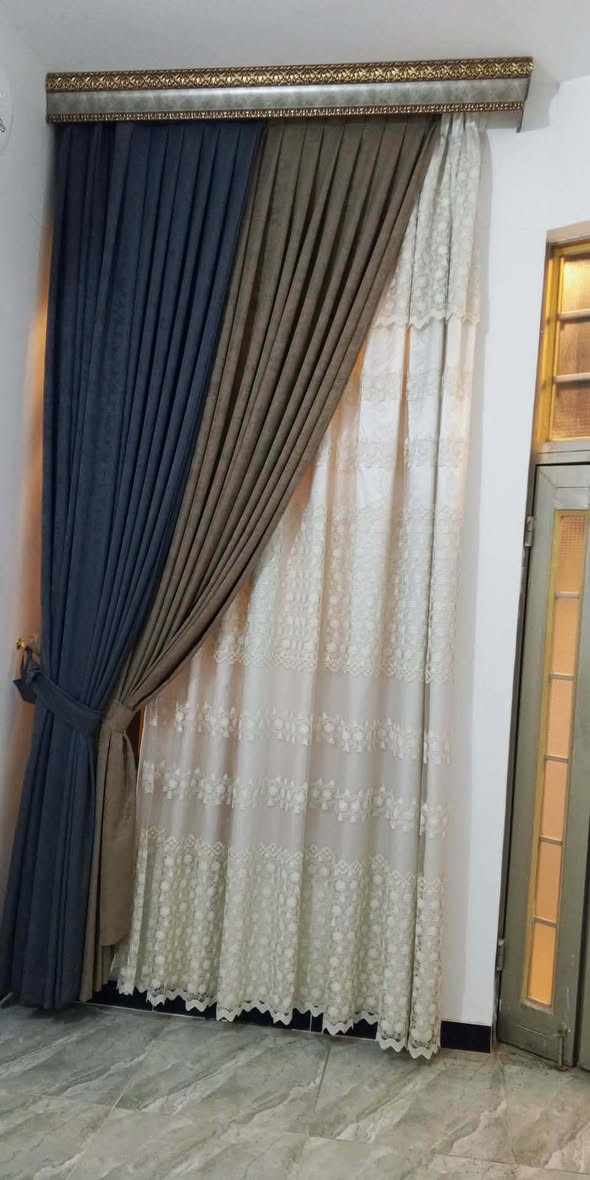 السلام عليكم هذا الكاونتر للبيع ٣ امتار ماعدا السنك قياس السنك متر السعر ٤٥٠ وبي مجال جديد بعده كلش نظيف والبرده جديده كامله هيه والتاج ارتفاعه ٣،٤٠ السعر ١٧٥ وبيه مجال  المكان الجغيفي الثانيه


**إذا كنت صاحب هذا الإعلان وتريد حذفه لأي سبب، رجاءا أرسل رسالة إلى الدعم الفني**