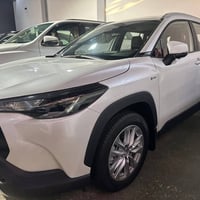 كورولا كروس • فول مواصفات • جلد احمر