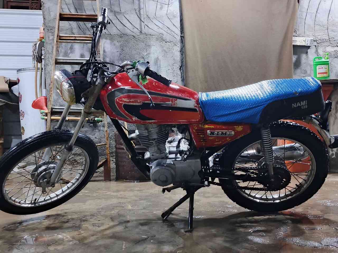 على بركه الله بدون كسران بالحلال
متوفر اربعه كير نوع ٱرشه
موديل 2017 
شغاله محرك حلو هندر واحد
بيها تلحيضات بصيطه 
شوفه عينك
مكاني بابل محاويل 
سعر 170 وبيها مجال واني بخدمتكم
***********
