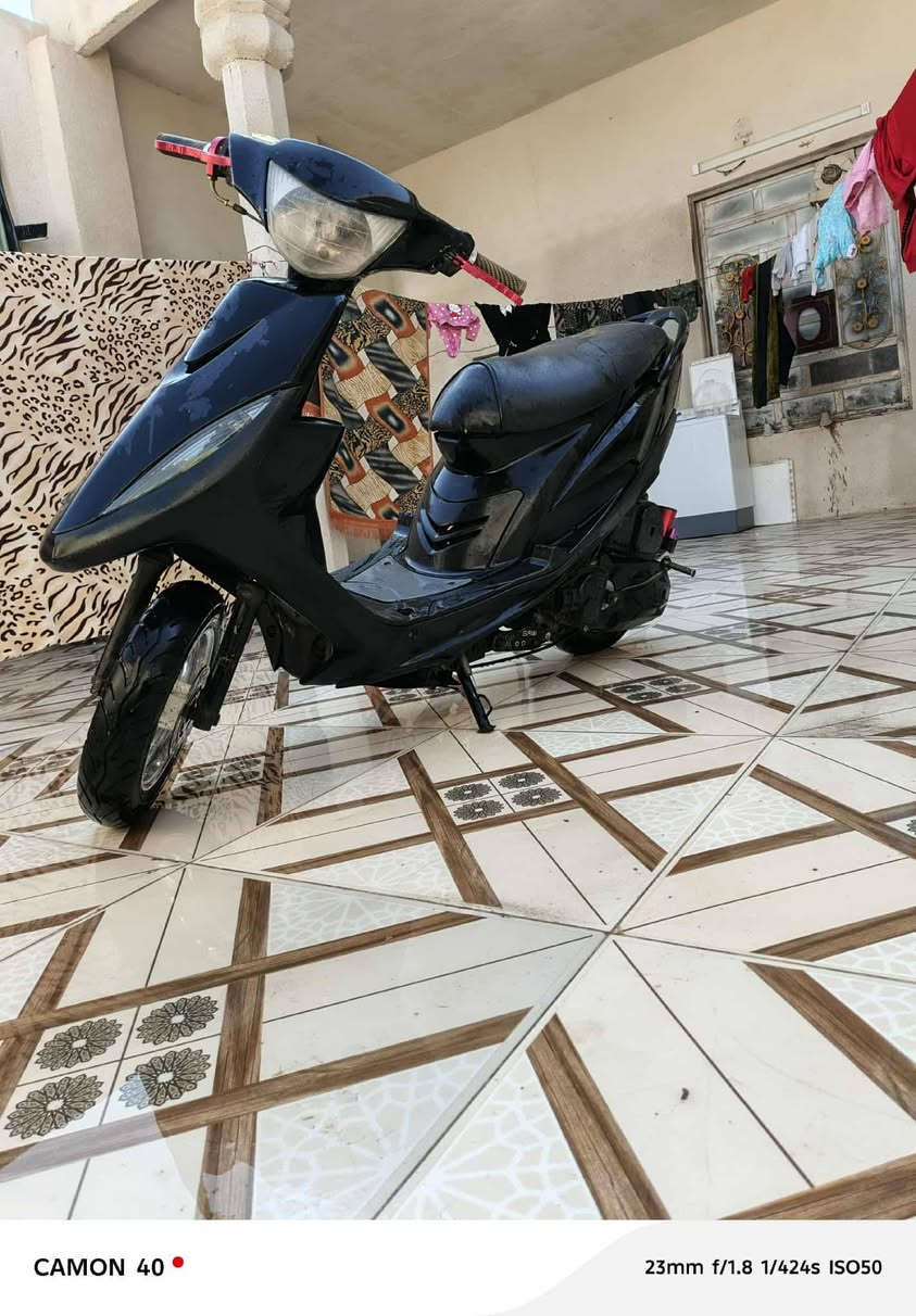 ماكس للبيع مفتوحة مزوده 55 نقص بيه بس باتري ولايت فقط نص هندر تشتغل لعلم سلف شغال اشغله الك بس باتري ضعيف سعر 450 وبيه مجال مكان سوك شيوخ


**إذا كنت صاحب هذا الإعلان وتريد حذفه لأي سبب، رجاءا أرسل رسالة إلى الدعم الفني**