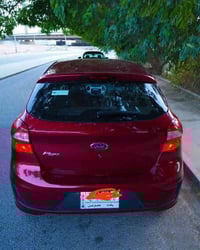 فورد فيكو وكالة الكاصد خليجي موديل 22 ماشية 23 الف فول مواصفات محرك 15...