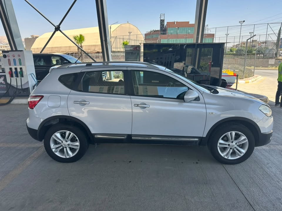 Nissan QashQa 2011
بدون قطرة لا صبغ لا بارد لا تكحيل لاجراد شرط
كير محرك شرط
سنويه وارقام جدد
سعر قفل 98 $
العنوان سليمانيه 
للاستفسار***********

