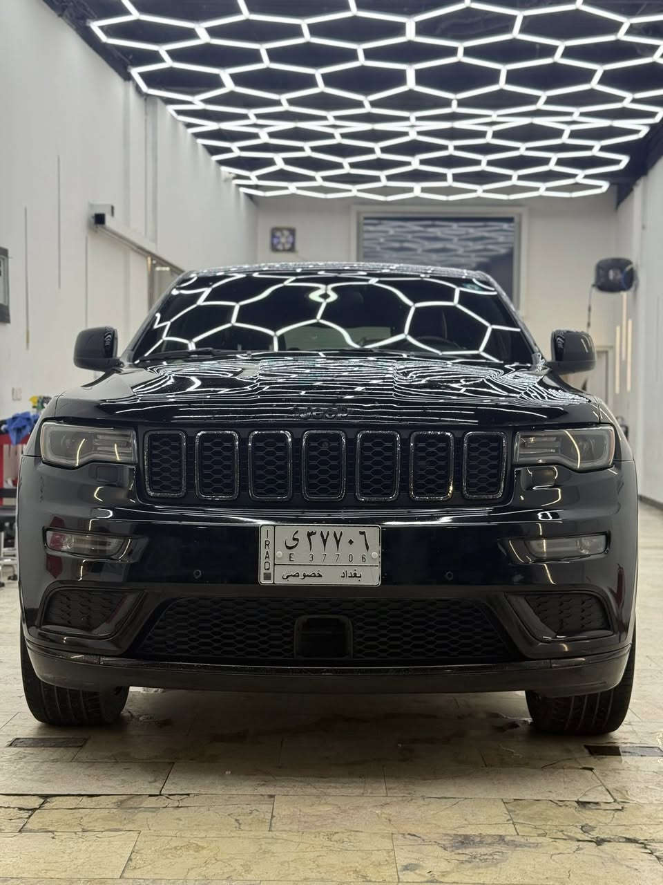 بغداد
السلام عليكم 
جيب 2021 بلاك توب 
محدثه شكل خارجي S
ماشيه 93 الف ميل 
مواصفاتها 
تشغيل عن بعد
صندوقها كهربائي 
حساسات خلفيه
دمام صوت
رادار جانبي
فتحه بالسقف
رقم بغداد بأسمي 
مكان سياره بغداد
صور الحادث ع واتساب وافحص وين متريد اجي وياك
سياره محركها خير من الله 
سعرها 21.500 دولار بيها مجال 
***********
