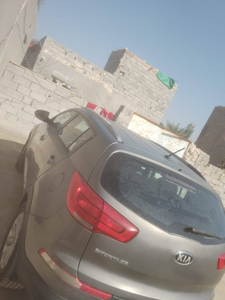 سلام عليكم كيه سبورتج خليجي موديل 2016 رقم  انكليزي سنوية لل29 مداور لمته ماتريد محرك 2400 شرط وكير شرط تبريد جاهزه من كلشي ضررها تبديل بنيد فقط مكاني السماوه الهلال التصال ***********
