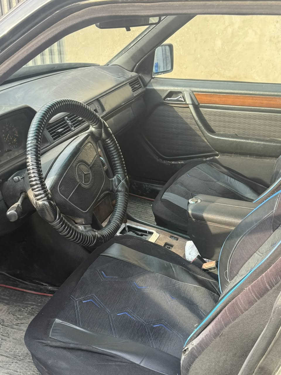 مارسدس مديل 91 مكينه كير بلادي قواعد دبلات بلاديه شواصي مكفوله سياره كفاله سياره مضروبه كليرر كشناتهه بلاديه جديده سياره وبلعافيه ع ياخذهه سعرر 65 وبيهه مجال قليل للستفار *********** 
بغداد رئاسه العبيدي
