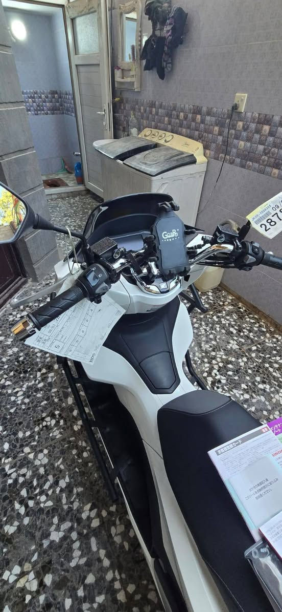 سلام عليكم
دراجه PCX
مكفوله كفاله عامه من زلغ او كسر كفاله عامه 
دراجه جديده لوك مزاده موجود بكتلوكاته الدراجه 
المكان البلديات الصحفين 
رقم الهاتف 
***********
