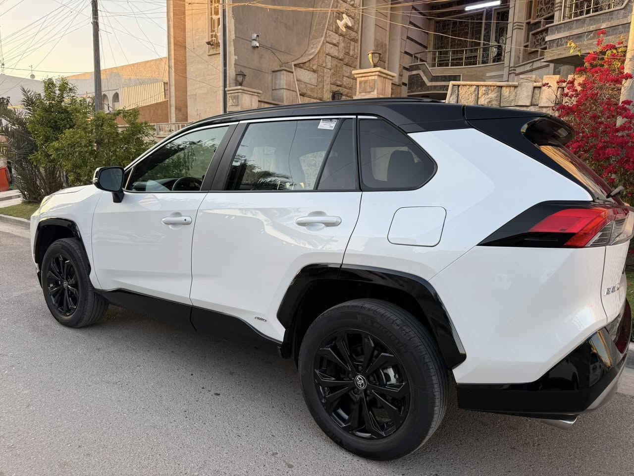 راف فور 
موديل 2024
الفئهxse 
 هايبرد 
سياره دخول. جديد. 
رقم اربيل . 
بدون حادث سياره كلين 
مكاني بغداد المنصور 
السعر 32500الف دولار 
  

مكاني. بغداد المنصور 
. 
فول مواصفات واحد على واحد 
الي. يحب.  يتصل. 
***********
***********
