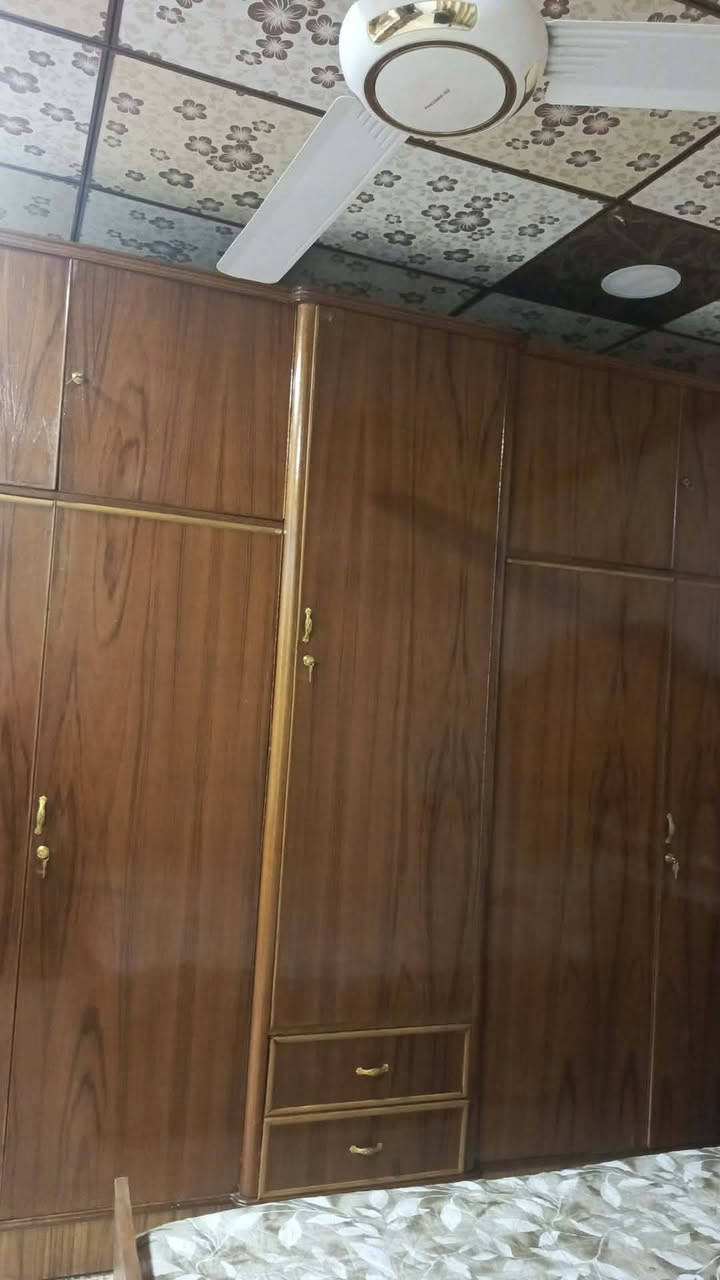 غرفه خشب ثقيل نضافه 90
للبيع سعر 600وبيها مجال


**إذا كنت صاحب هذا الإعلان وتريد حذفه لأي سبب، رجاءا أرسل رسالة إلى الدعم الفني**