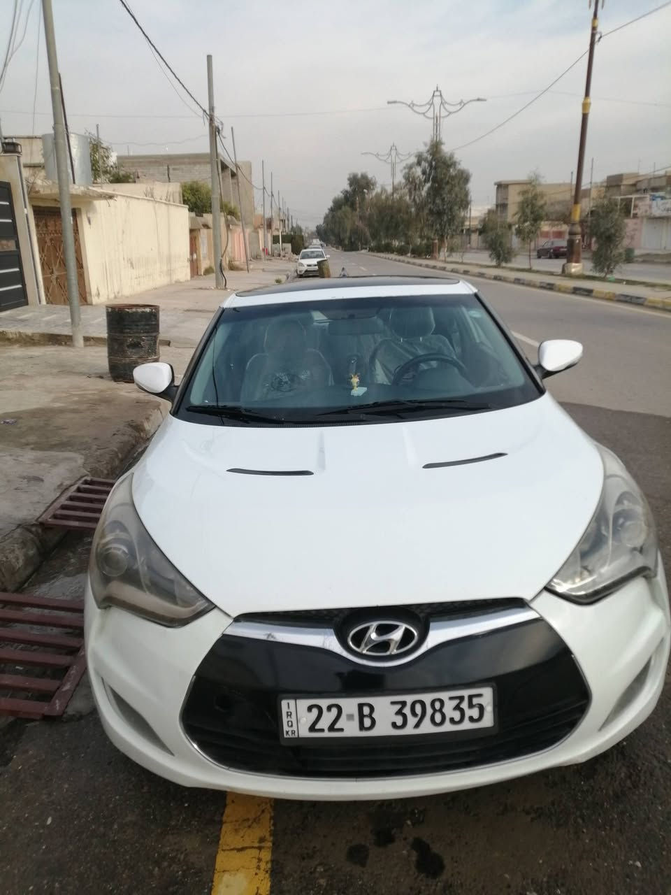 هونداي فولستر 2012 وارد خليجي فول مواصفات 1/1
88 قفل جانت معروضه 95 قبل الضرر 
بلا ضرر ولا صبغ ولا بارد فقط داير جاملغ خلفي جانت بلا ضرر عندي اضررت قبل كم يوم 
كير عادي 
محرك 16 دوش  
سياره بصمة ابواب + تشغيل 
سقف السياره بانوراما 
كشنات جلد   
شاشه بلاديه + كامره  + حساسات خلفيه
لايتات عدسة اصلي  
تحكمات ستيرن فول
وبيها بعد مواصفات اخرى 
طخم السياره جديد
محرك وكير ما مفتوح 
رقم وهزة جديد
***********‪
